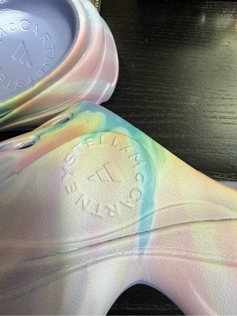 Stella McCartney Pastel Tie-Dye Foam Clogs in Lavender, Pink and Blue - Picture 8 of 16